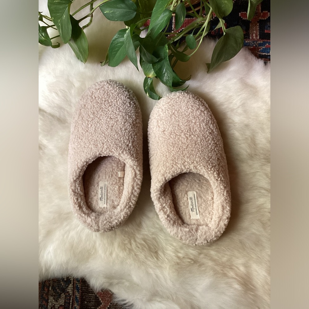 Madewell Sherpa Scuff Slippers-Size 8- Cream